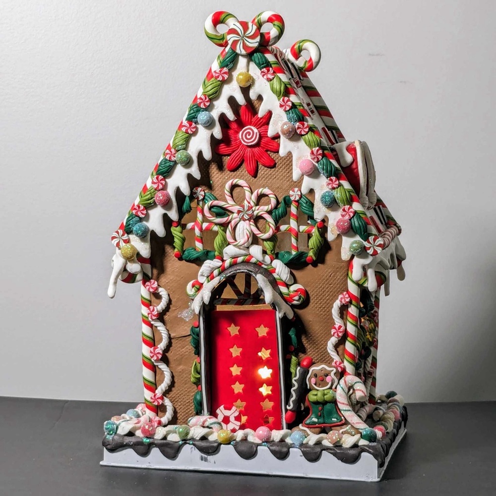 Kurt Adler light up Candy House - Christmas decor